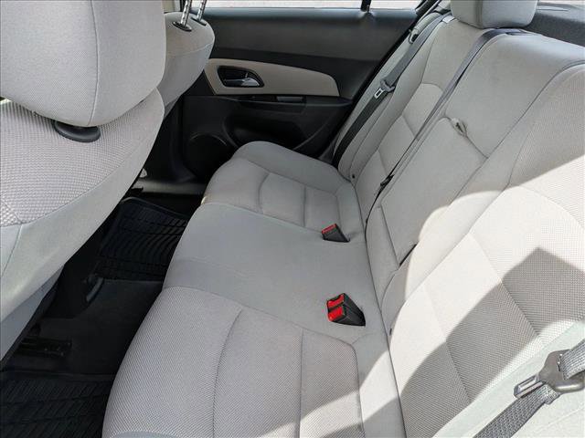 Used 2014 Chevrolet Cruze LT image 17