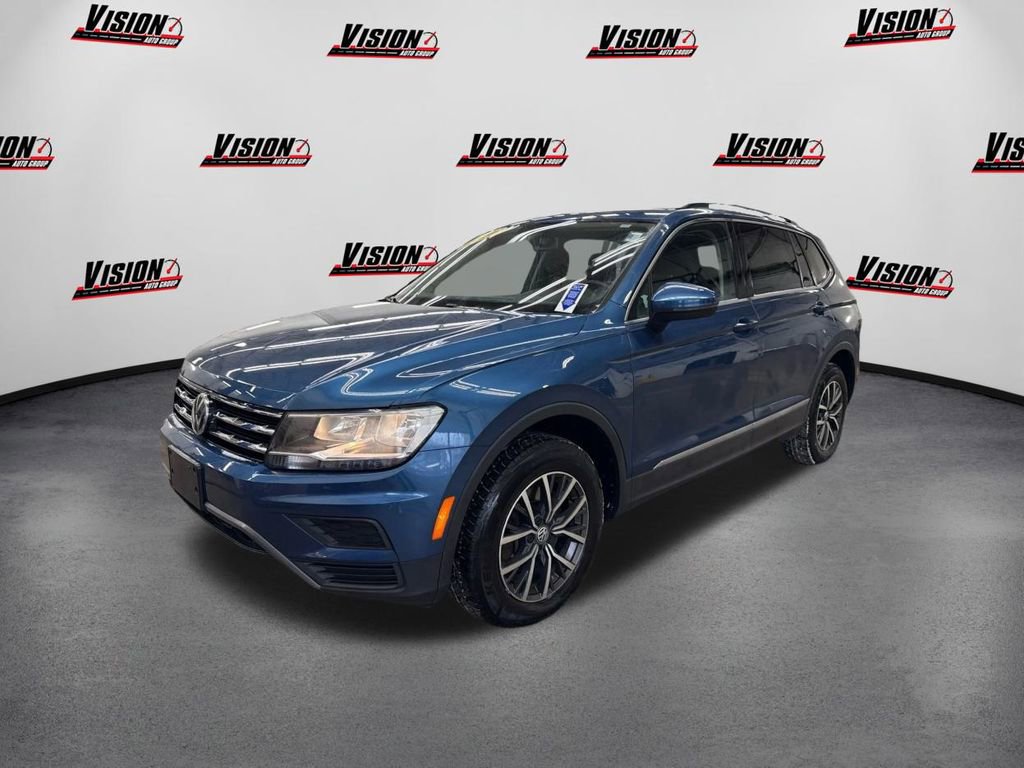 Used 2020 Volkswagen Tiguan SE w/ Panoramic Sunroof Package