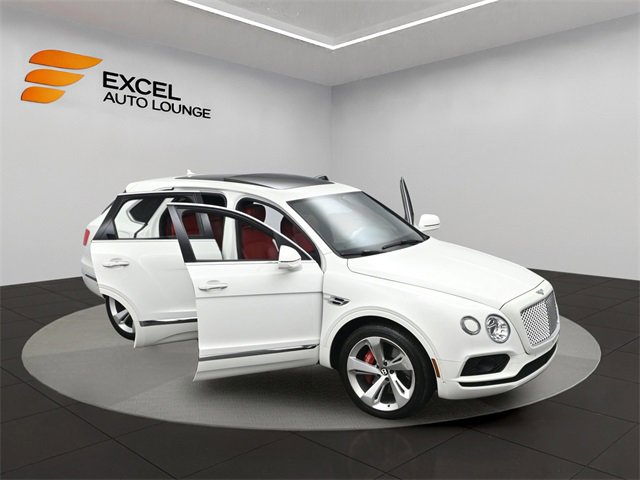 Used 2018 Bentley Bentayga image 74