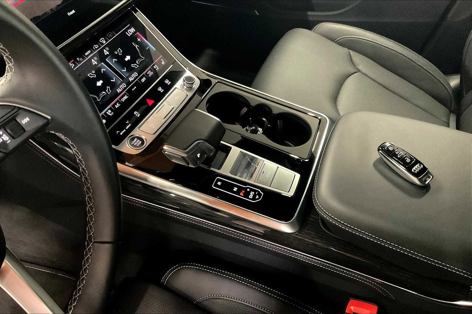 Used 2025 Audi Q7 3.0T Prestige image 19