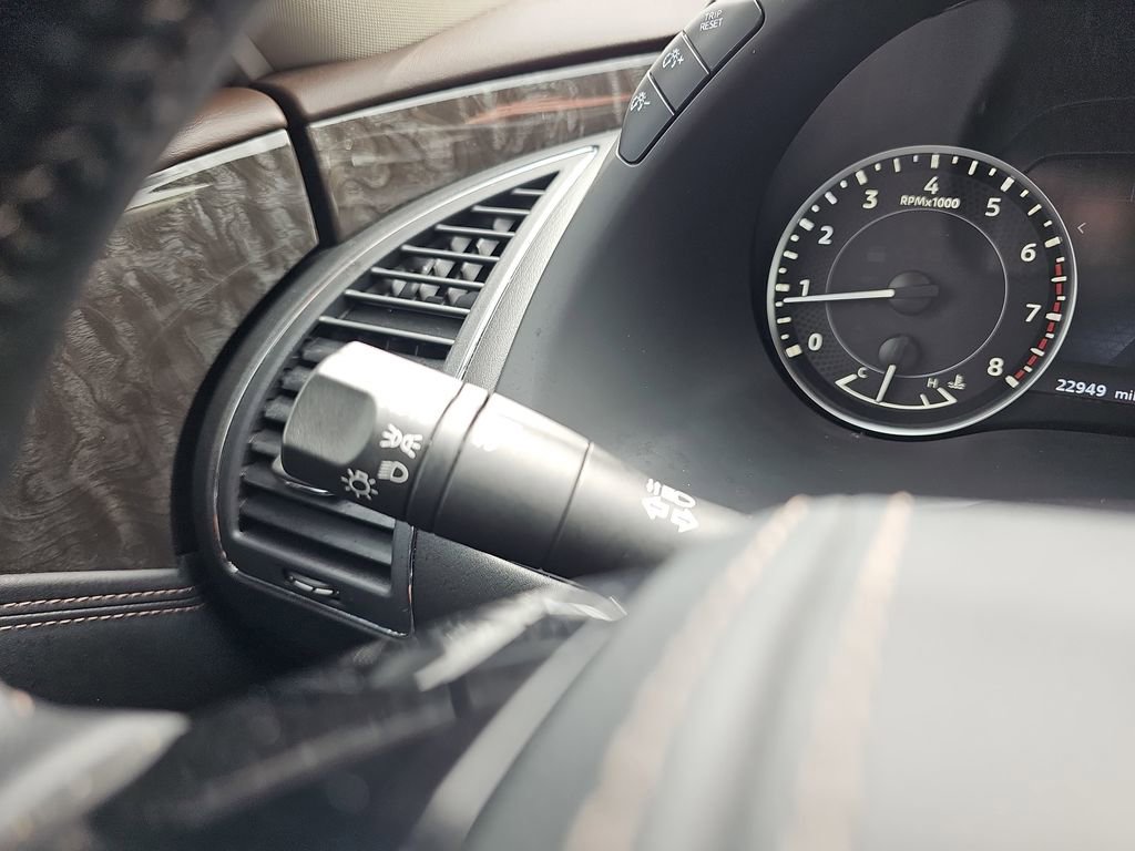 Used 2024 Nissan Armada Platinum w/ Captain's Chairs Package image 31