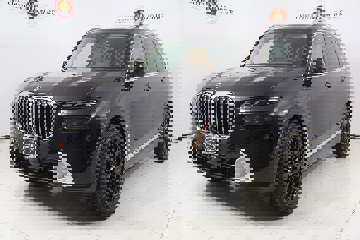 Used 2023 BMW X7 xDrive40i w/ Premium Package image 5