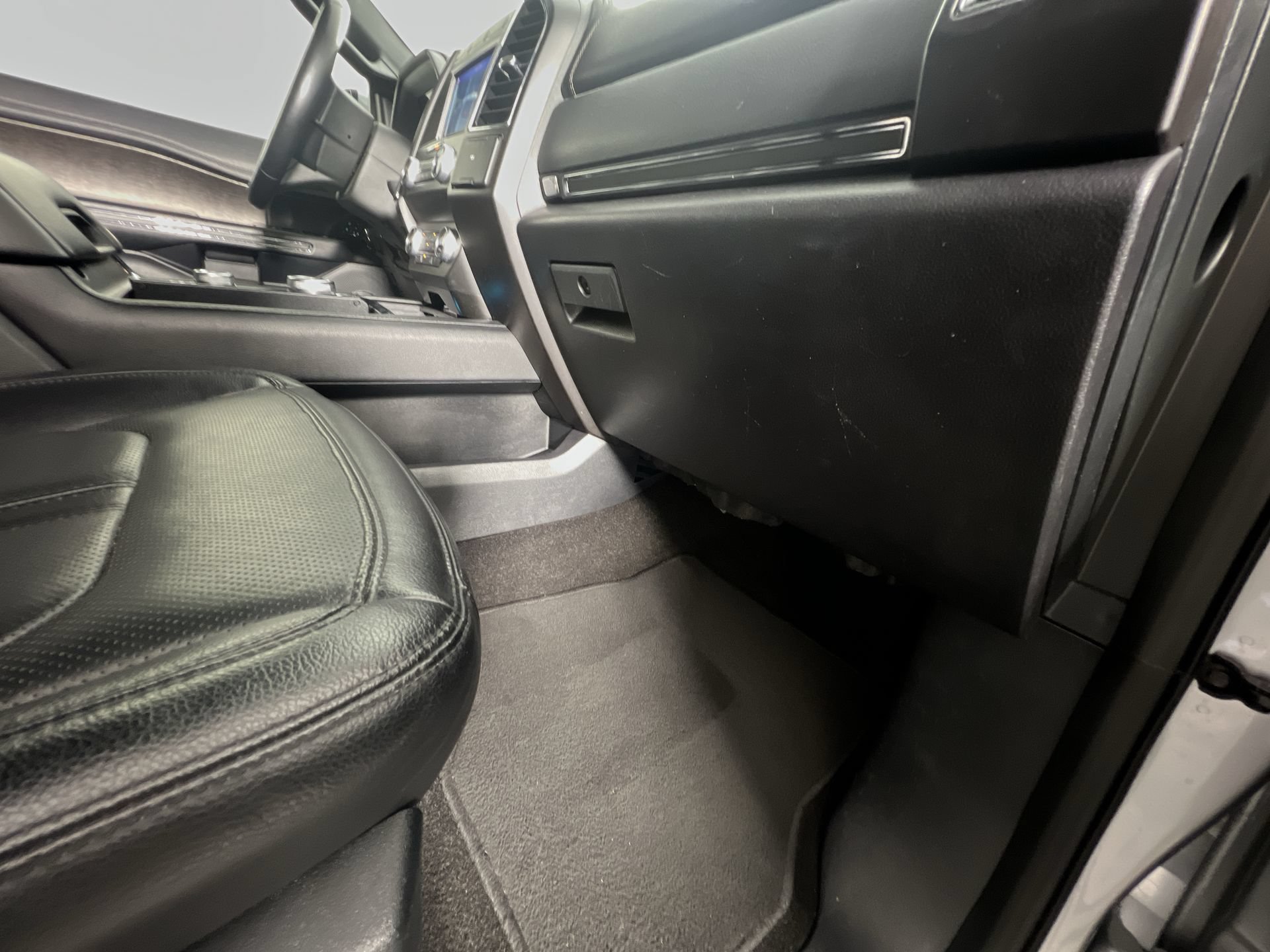 Used 2021 Ford Expedition Max Limited AWD/4WD image 35