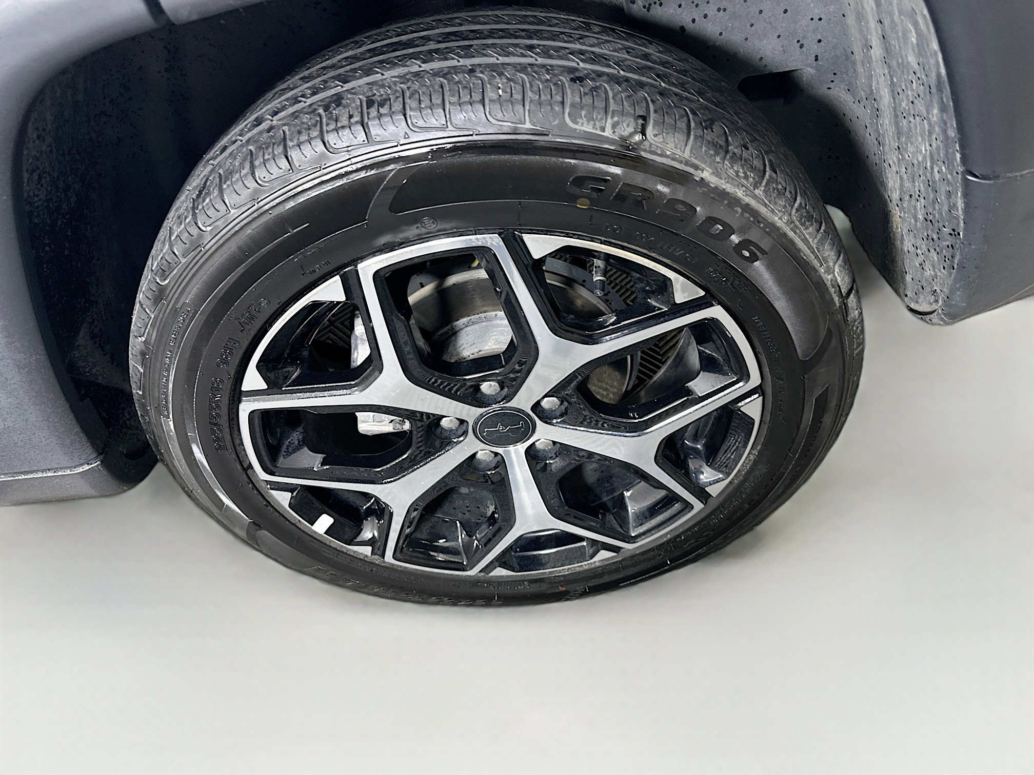 Used 2025 Jeep Compass Limited image 11