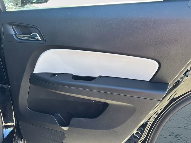 Used 2016 Chevrolet Equinox LTZ w/ Enhanced Convenience Package image 13