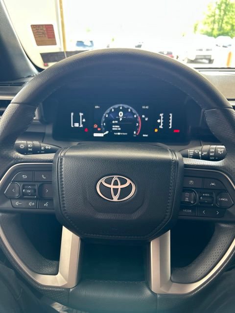 Certified 2026 Toyota 4Runner SR5 AWD/4WD image 9