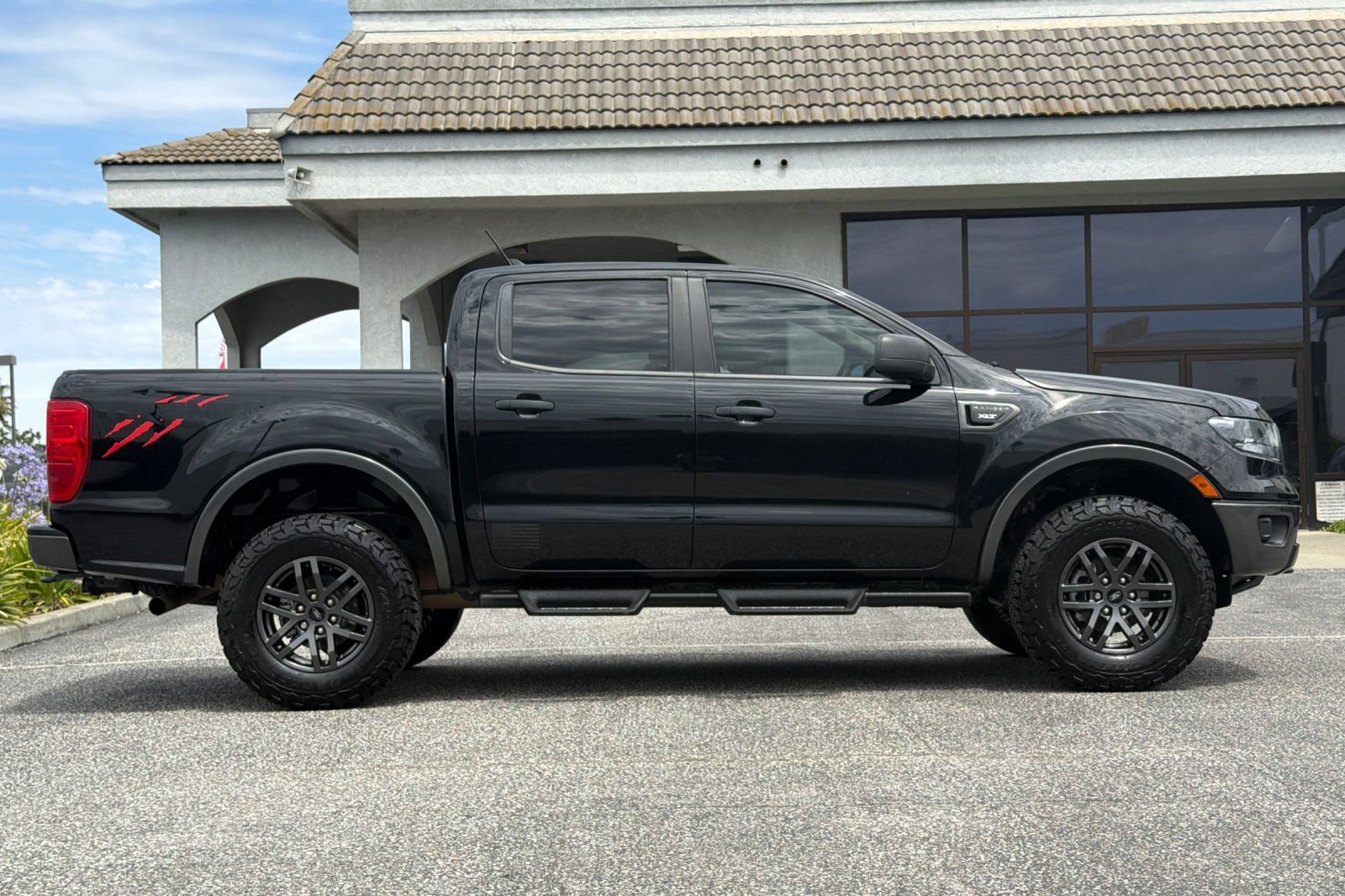 Used 2021 Ford Ranger XLT w/ Tremor Off-Road Package AWD/4WD image 3