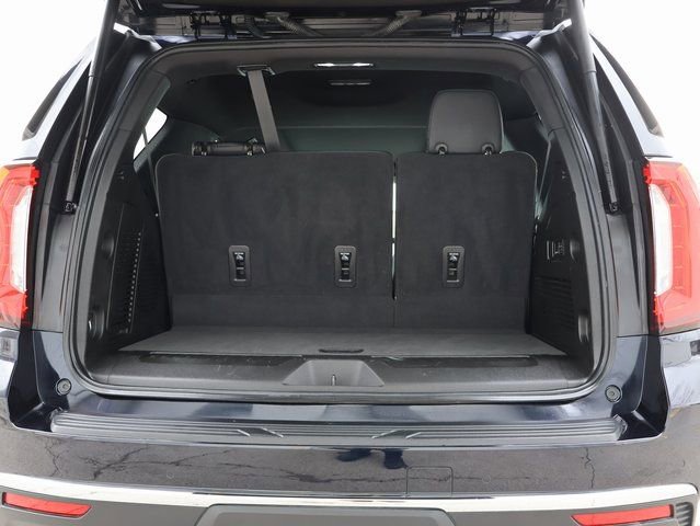 Used 2022 GMC Yukon SLT w/ SLT Premium Package image 23