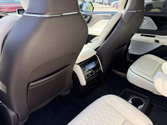 Certified 2023 Lincoln Aviator Black Label image 17