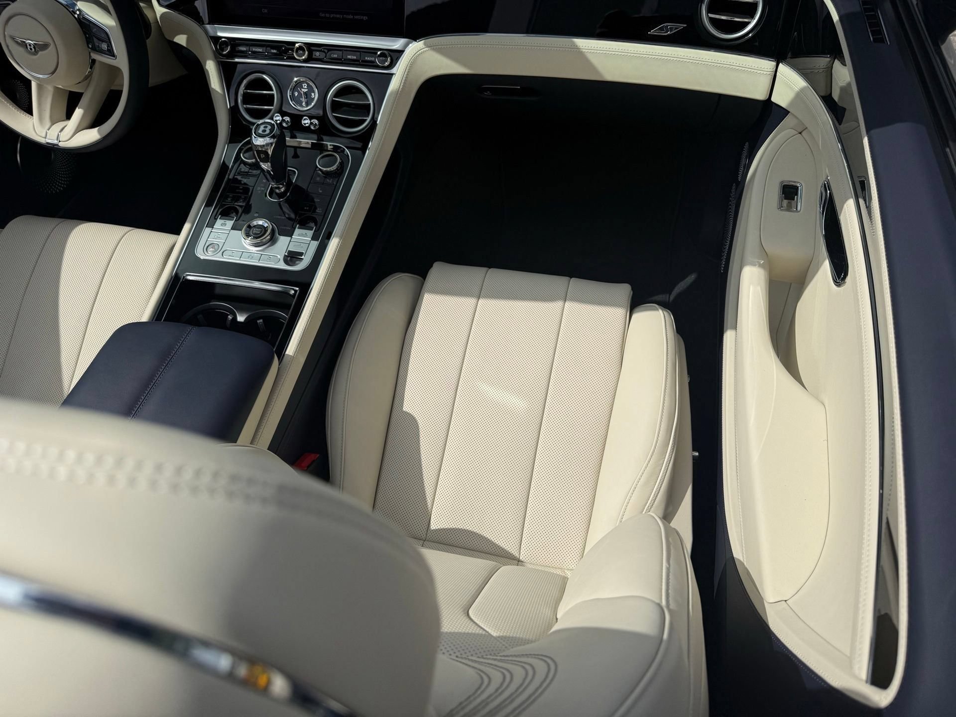 New 2026 Bentley Continental GTC AWD/4WD image 48