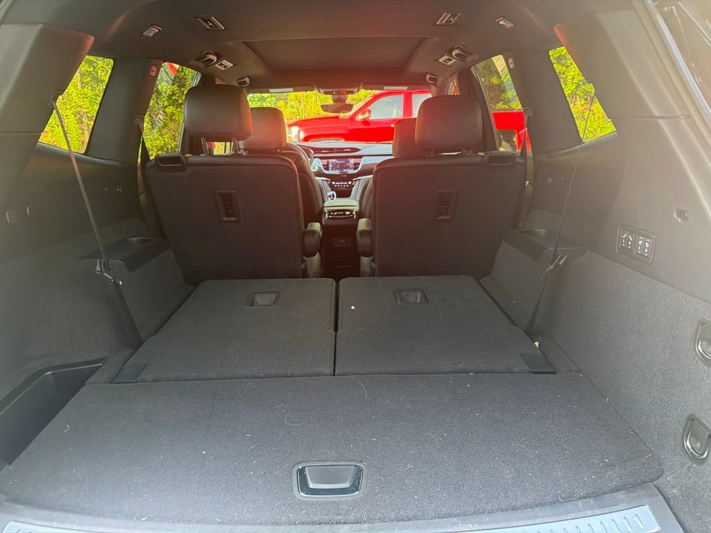 Used 2025 Cadillac XT6 Sport w/ Technology Package AWD/4WD image 8