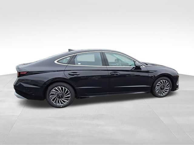 New 2025 Hyundai Sonata Limited FWD image 2