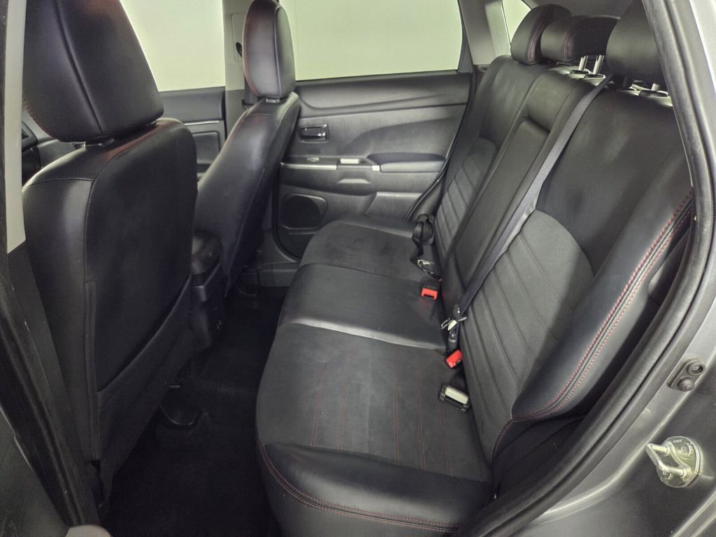 Used 2022 Mitsubishi Outlander Sport SE image 25