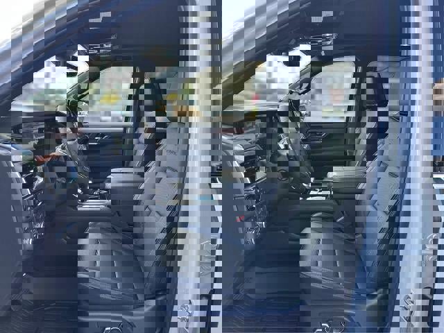 New 2026 GMC Yukon XL Denali w/ Denali Reserve Package image 11