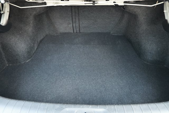 Used 2019 Nissan Altima 2.0 Edition One FWD image 10