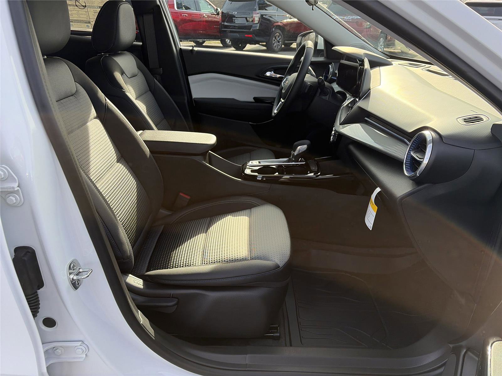 New 2026 Chevrolet Trax LT w/ Driver Confidence Package FWD image 13