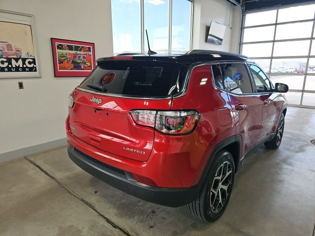 Certified 2024 Jeep Compass Limited image 6