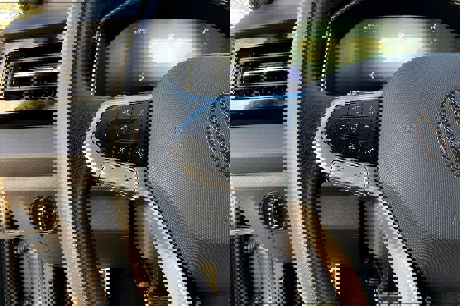 Used 2025 Volkswagen Jetta Sport image 23