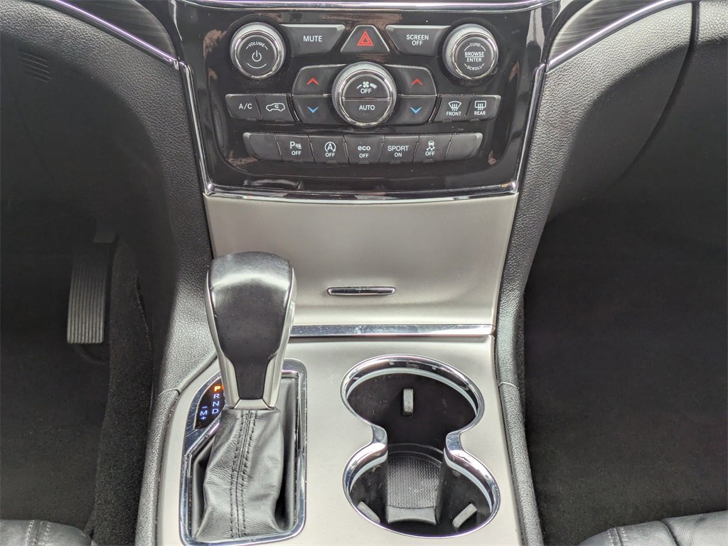 Used 2022 Jeep Grand Cherokee Limited image 18