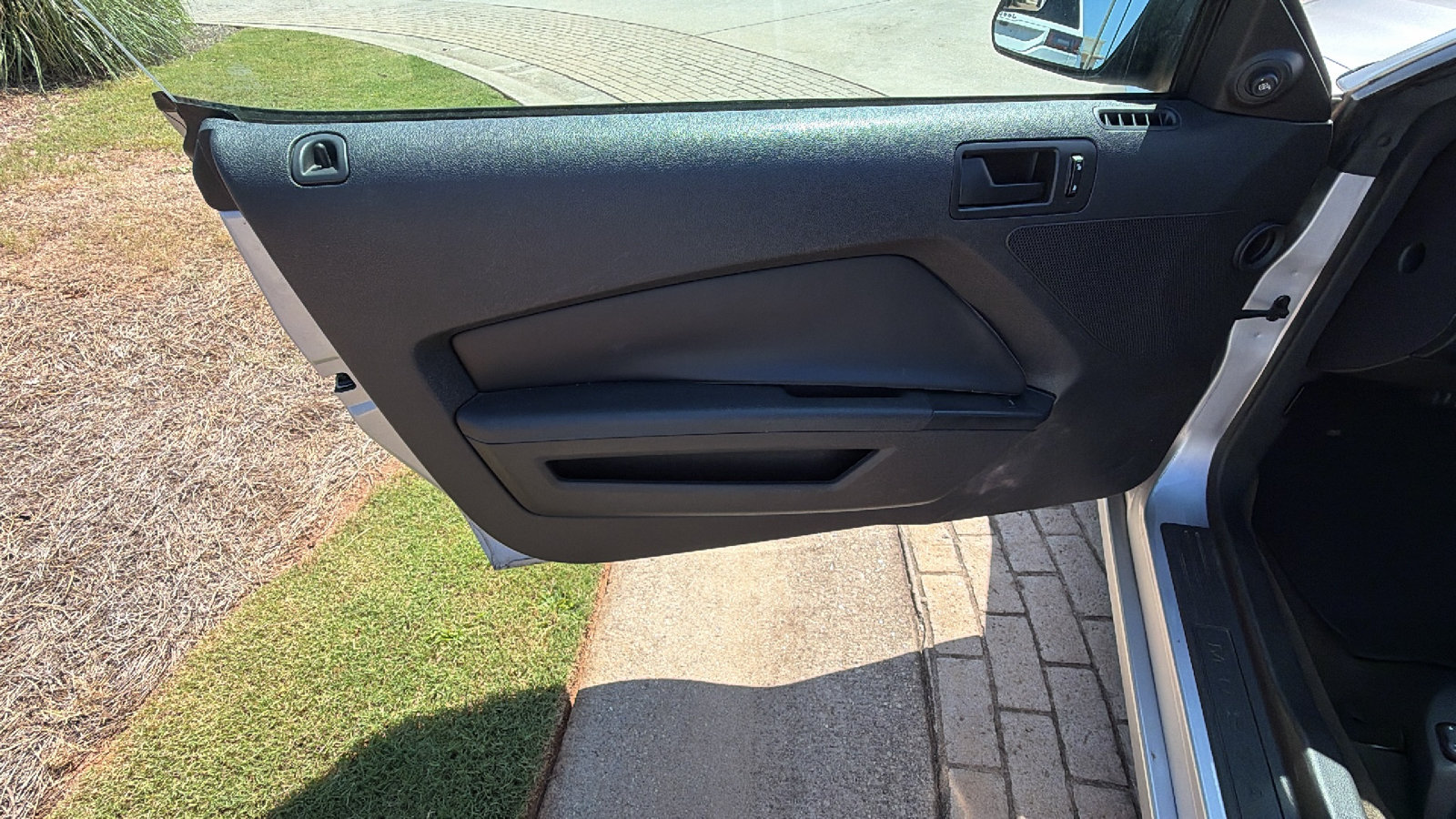 Used 2013 Ford Mustang Coupe RWD image 14