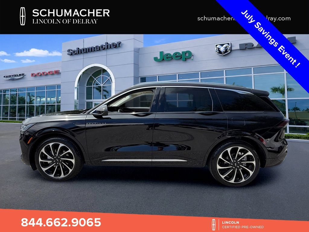 Used 2024 Lincoln Nautilus Black Label AWD/4WD image 4