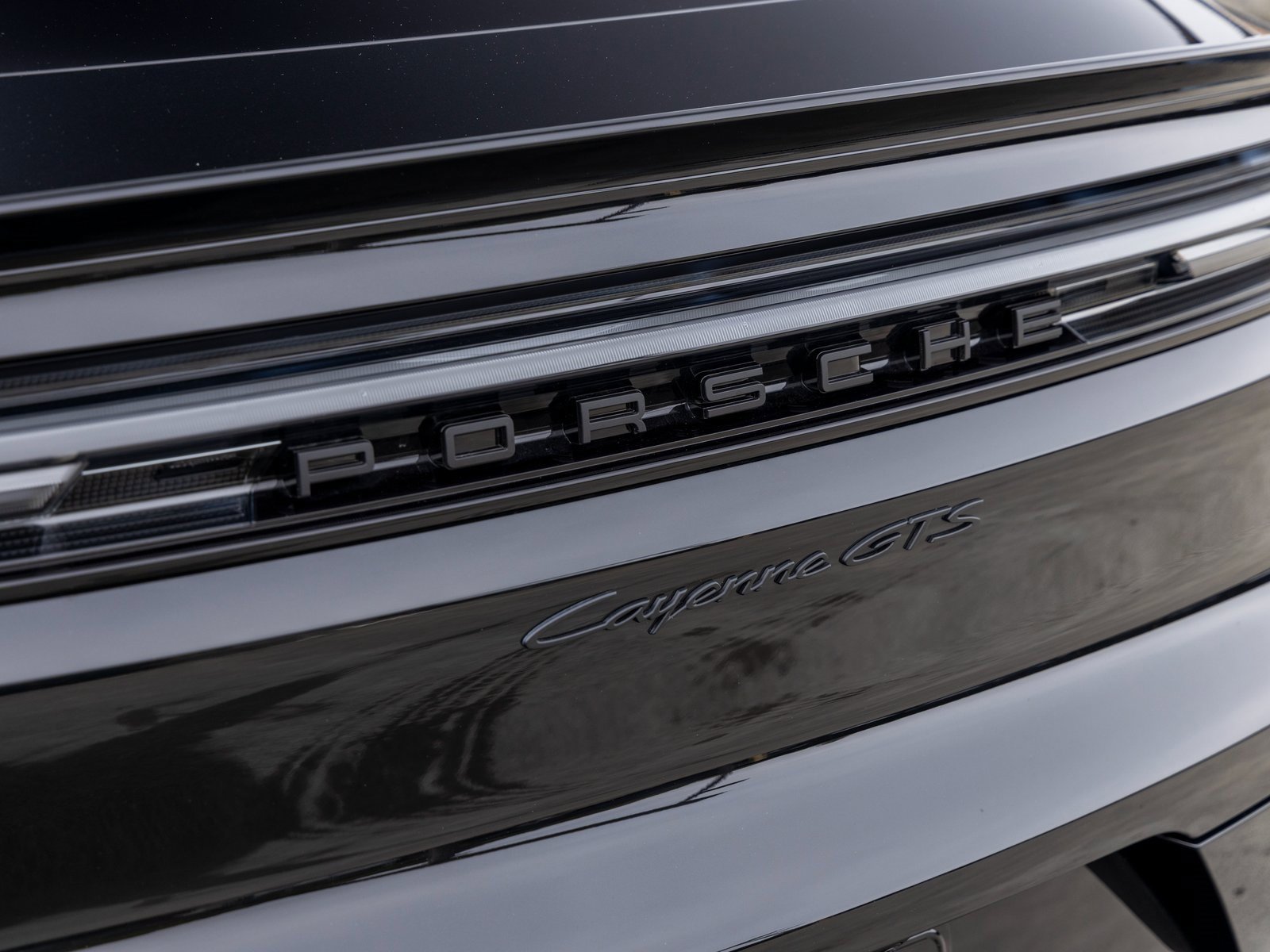 New 2025 Porsche Cayenne GTS image 20