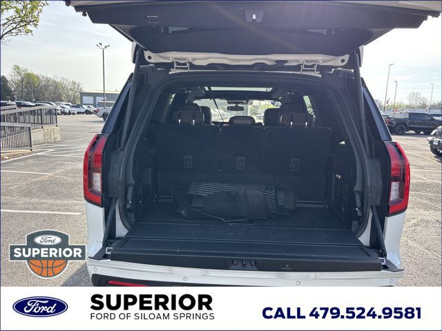 Used 2025 Ford Expedition King Ranch image 9