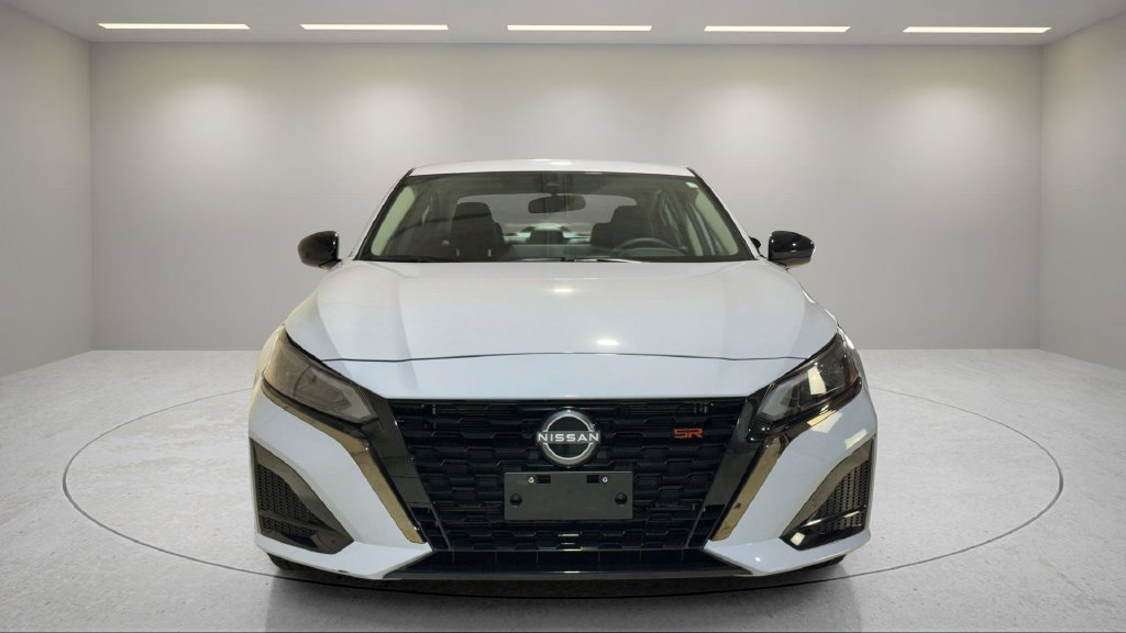 Used 2025 Nissan Altima 2.5 SR w/ SR Premium Package AWD/4WD image 21