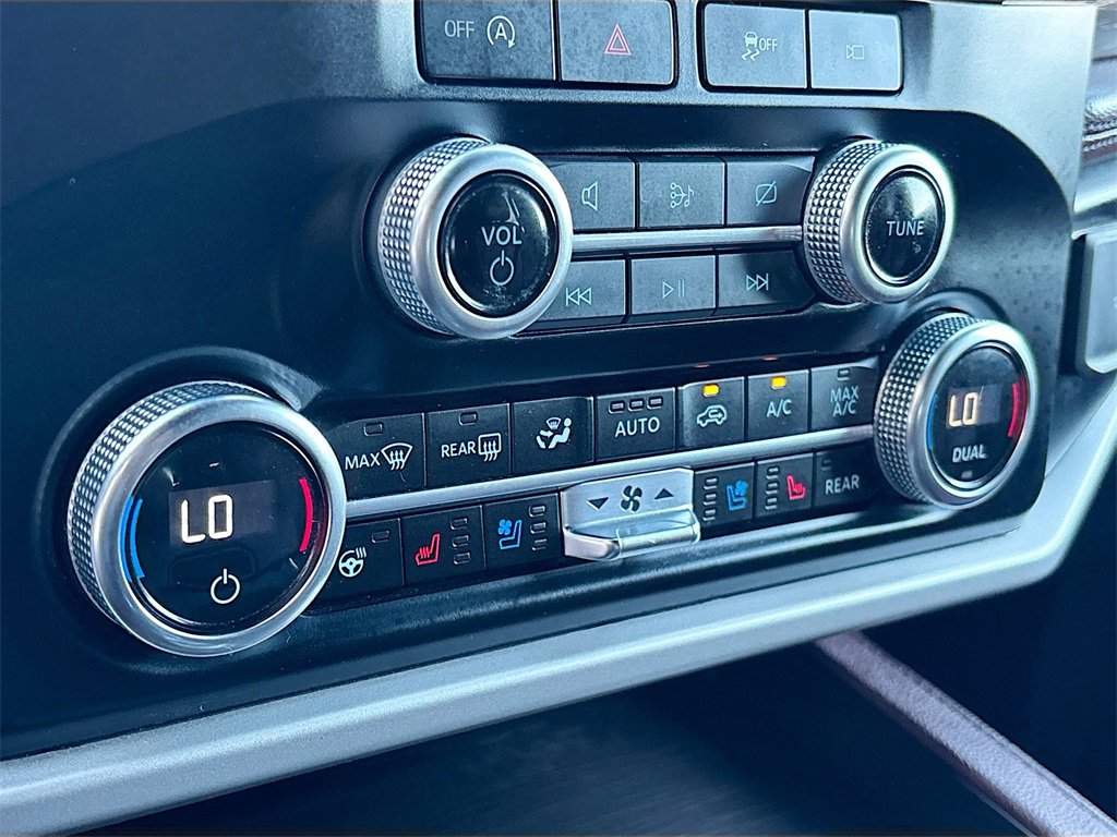 Used 2024 Ford Expedition Max Limited image 16