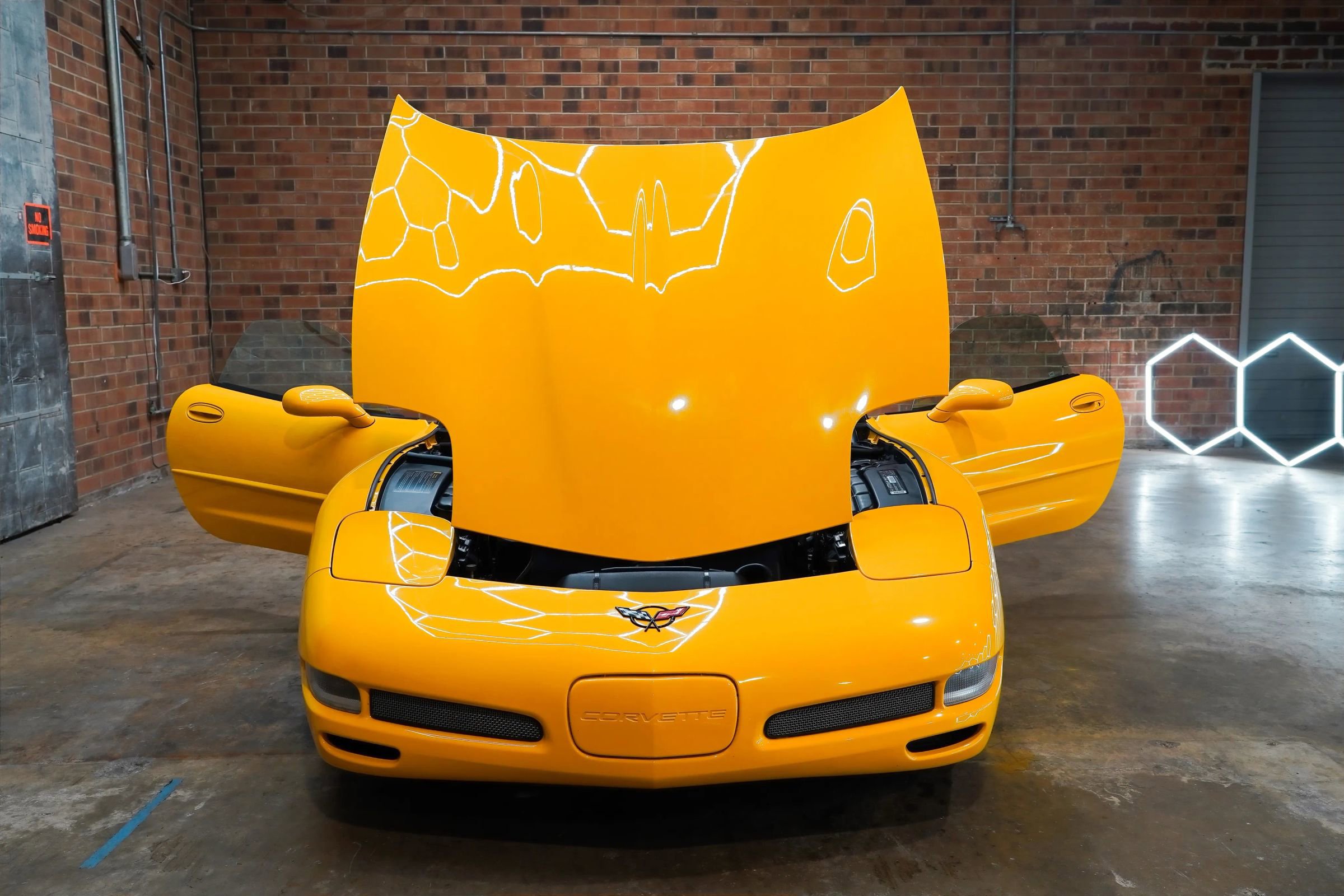 Used 2002 Chevrolet Corvette Z06 w/ Memory Pkg RWD image 26