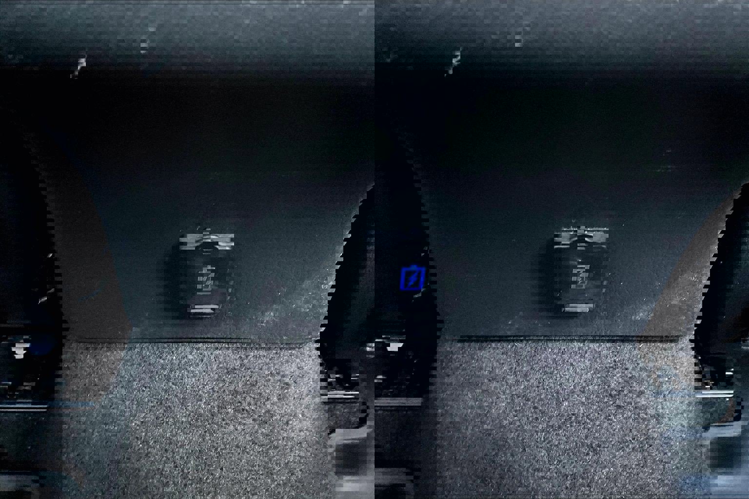 Used 2023 Toyota Camry SE w/ Convenience Package image 31