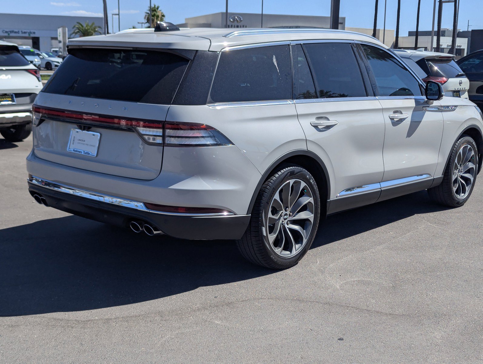 Certified 2025 Lincoln Aviator Reserve w/ Illumination Package RWD image 2