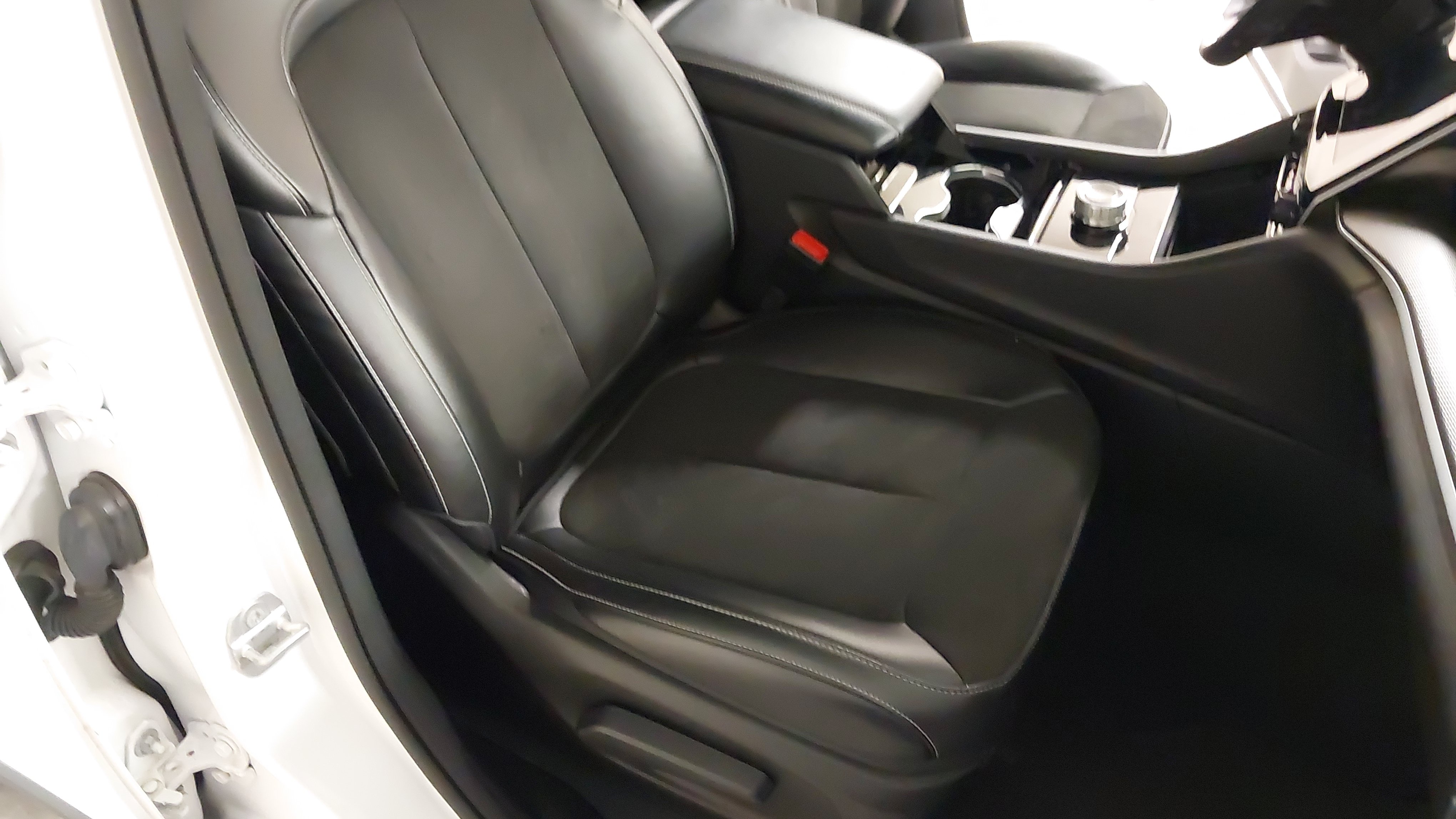Used 2023 Jeep Grand Cherokee Altitude AWD/4WD image 28