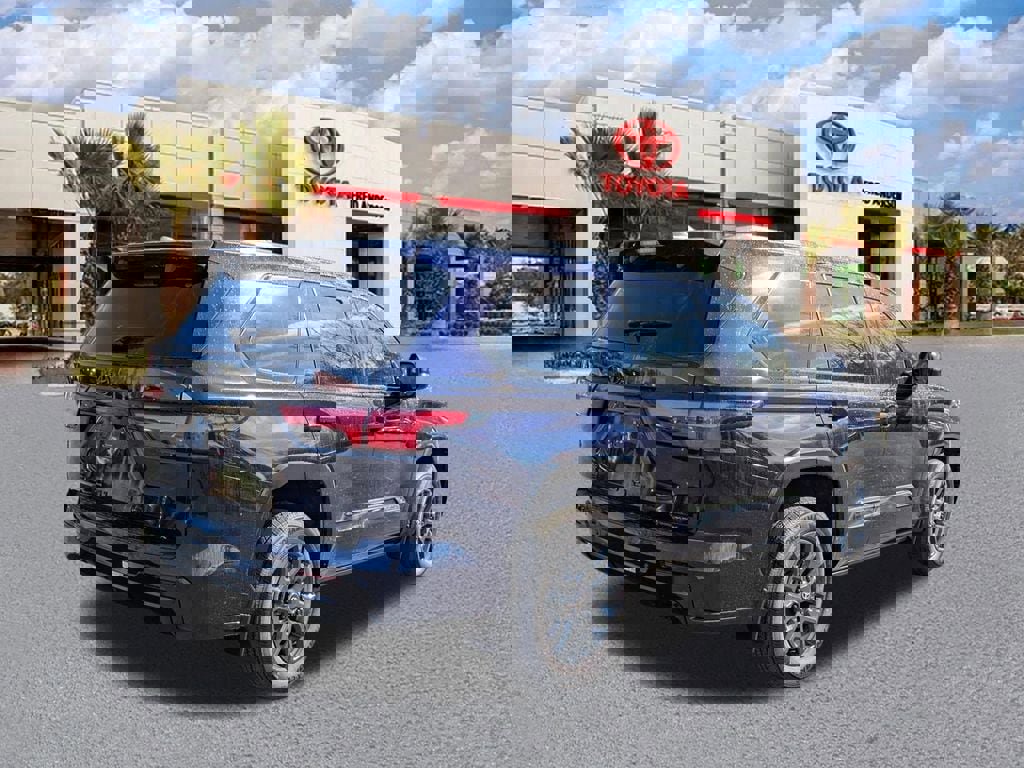 New 2026 Toyota Sequoia Platinum image 5