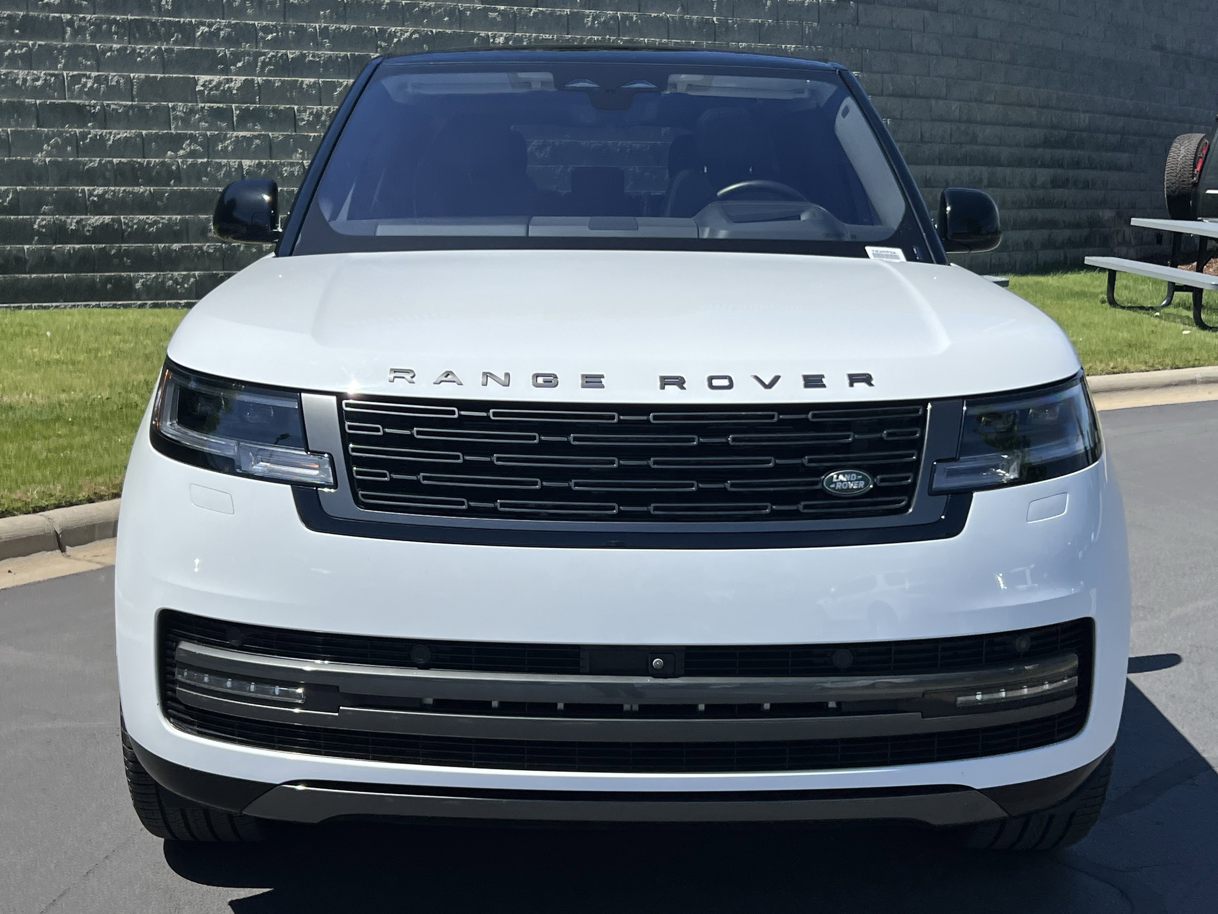 Certified 2022 Land Rover Range Rover SE AWD/4WD image 11