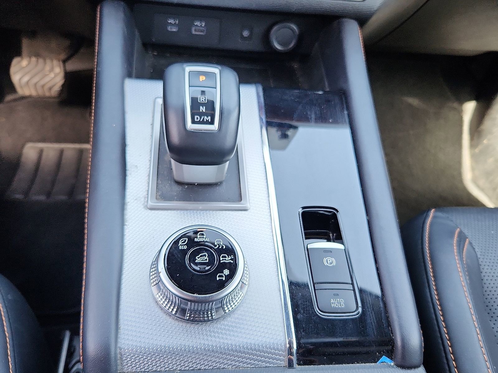 Used 2024 Mitsubishi Outlander SEL image 15