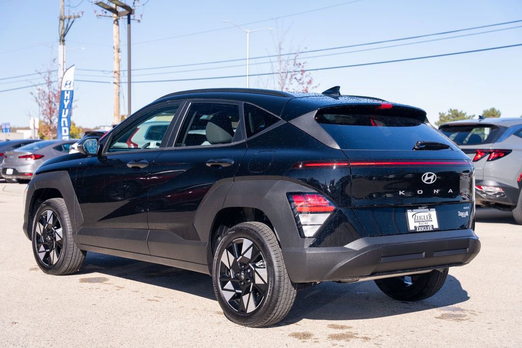 Certified 2025 Hyundai Kona SEL image 5