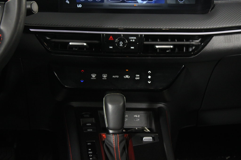 Certified 2025 Nissan Kicks SR FWD image 22