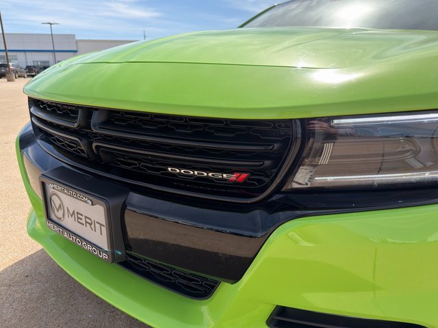 Used 2023 Dodge Charger SXT w/ Blacktop Package image 6