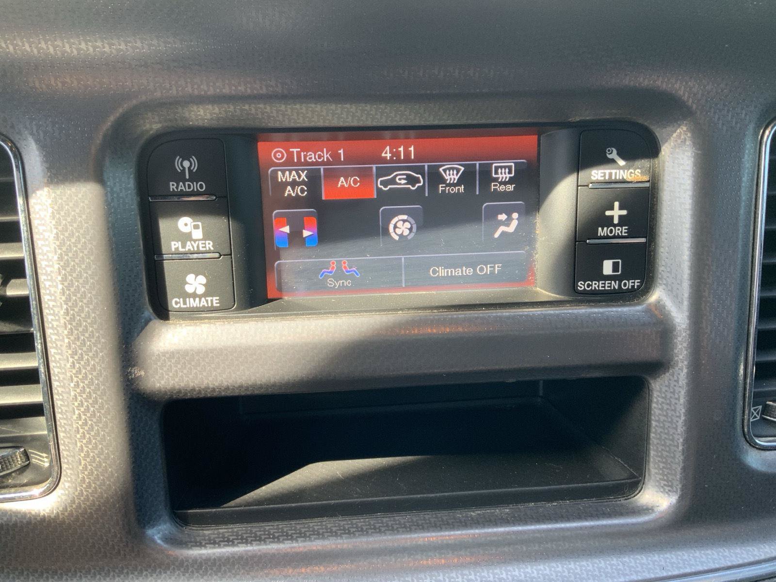 Used 2014 Dodge Charger SE RWD image 27