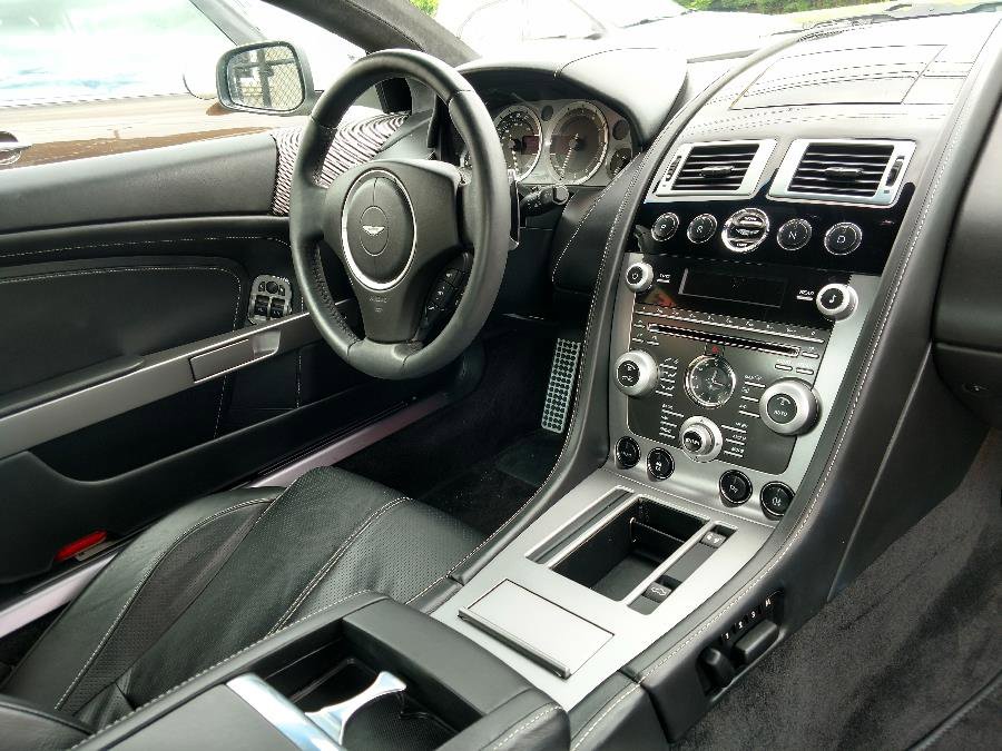 Used 2009 Aston Martin DB9 Coupe image 11