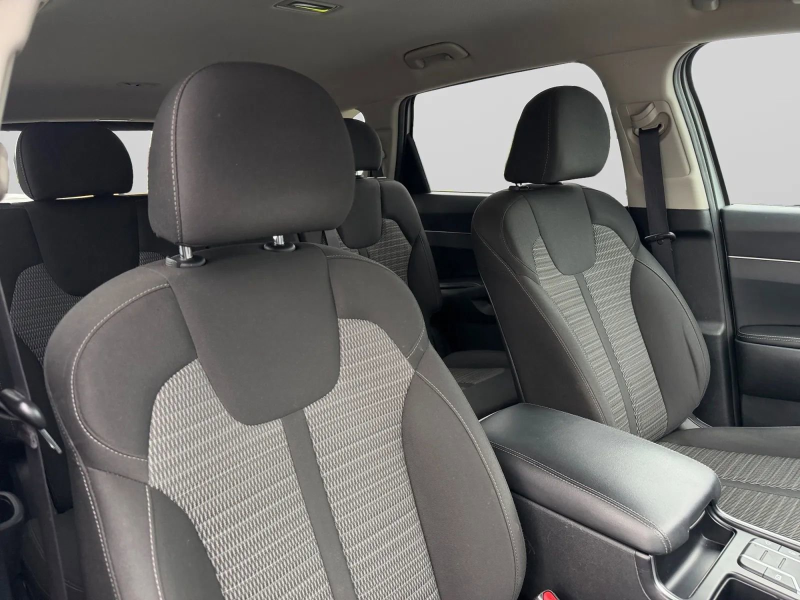 Used 2021 Kia Sorento LX FWD image 36