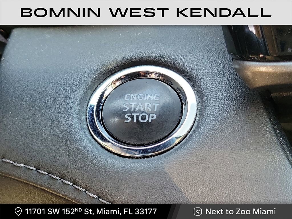 Used 2023 Toyota Highlander Limited image 18