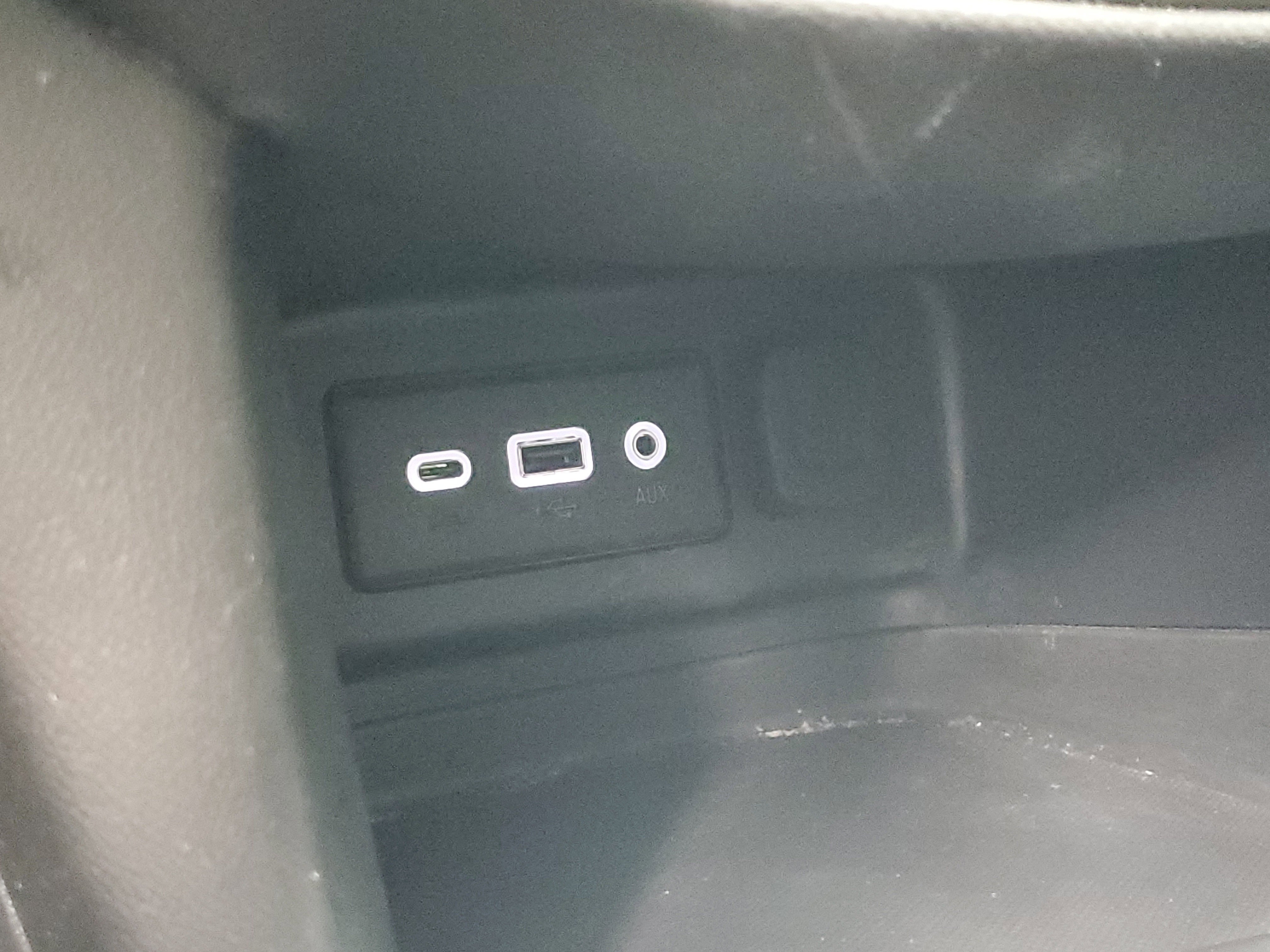 Used 2021 Chevrolet Equinox LT FWD image 34