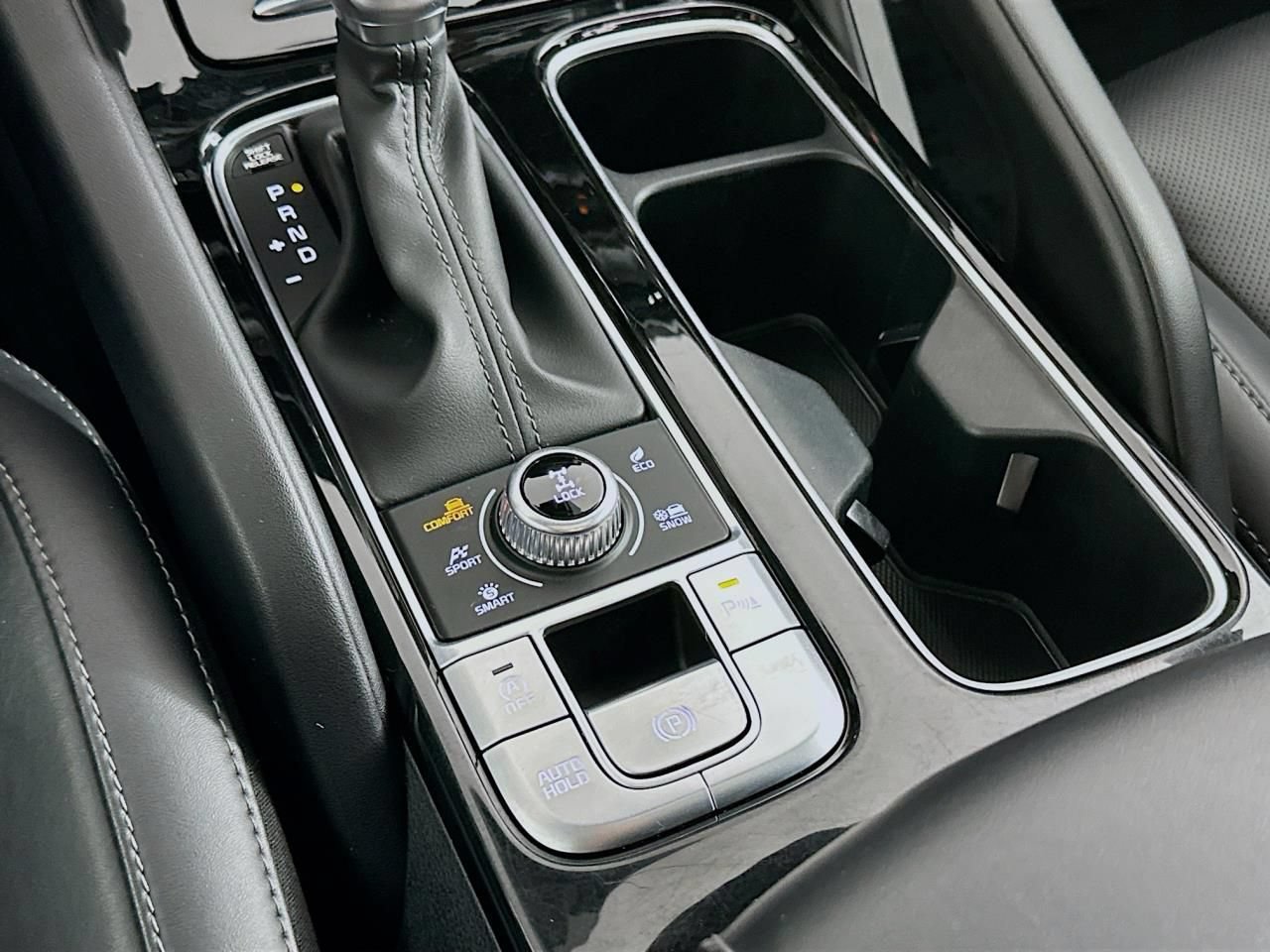 Used 2025 Kia Telluride S AWD/4WD image 17
