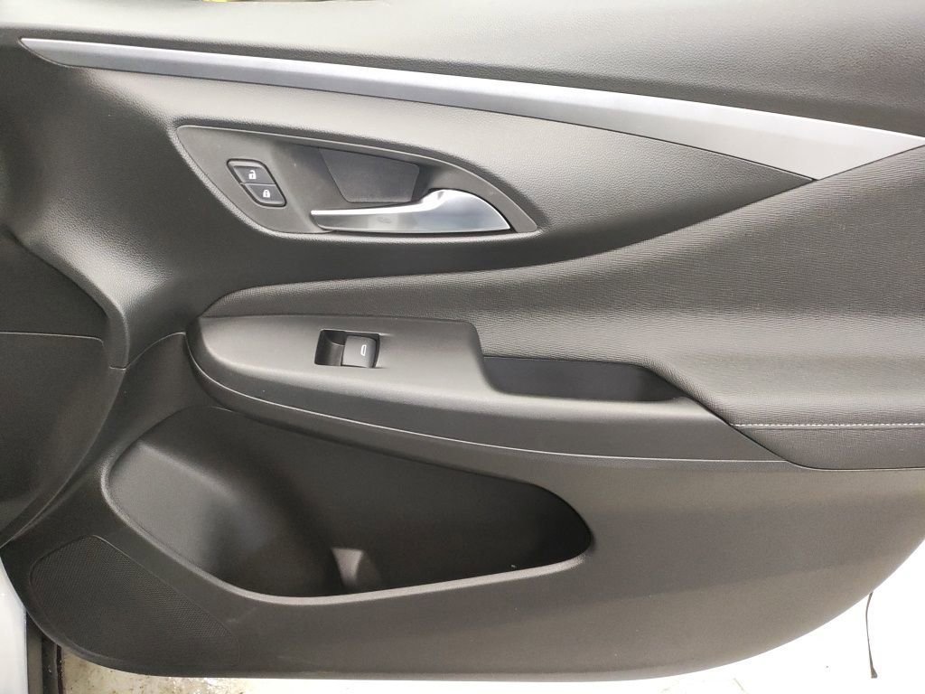 New 2026 Buick Envista Sport Touring w/ Convenience I Package FWD image 10