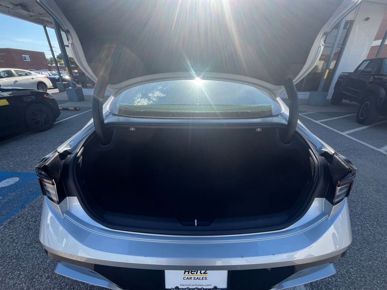 Used 2025 Hyundai Sonata SEL FWD image 31