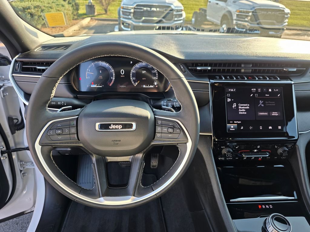 Used 2024 Jeep Grand Cherokee L Altitude image 14
