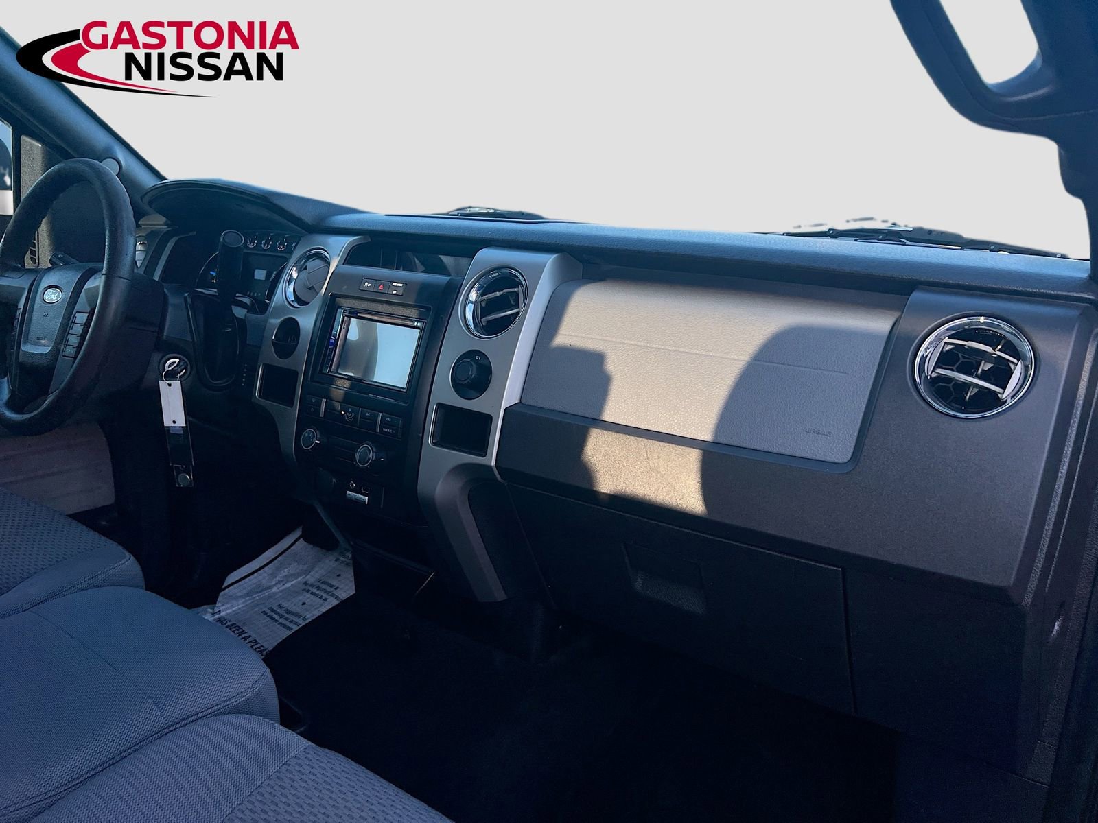 Used 2013 Ford F150 XLT w/ Trailer Tow Pkg image 34