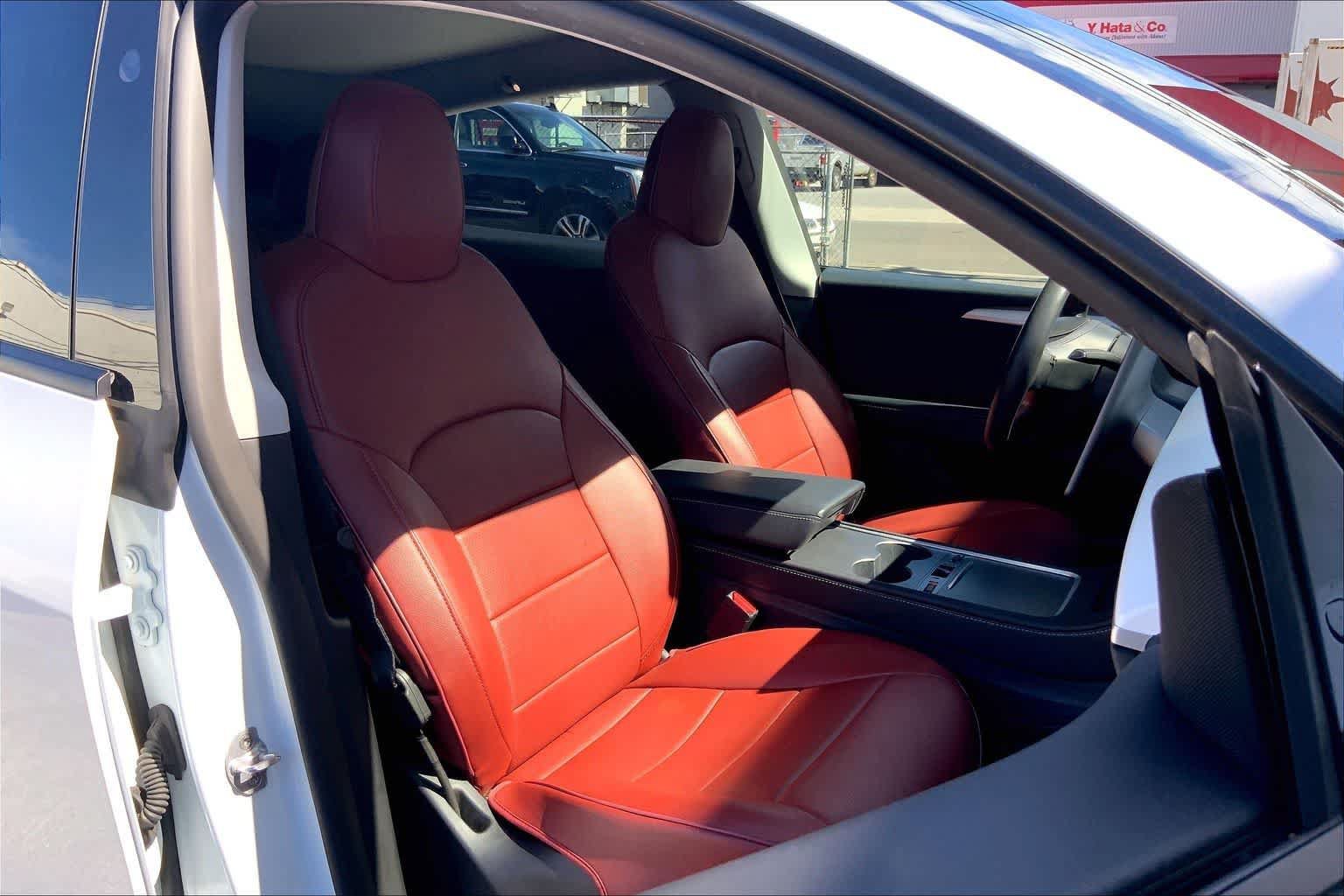 Used 2025 Tesla Model Y Long Range RWD image 13